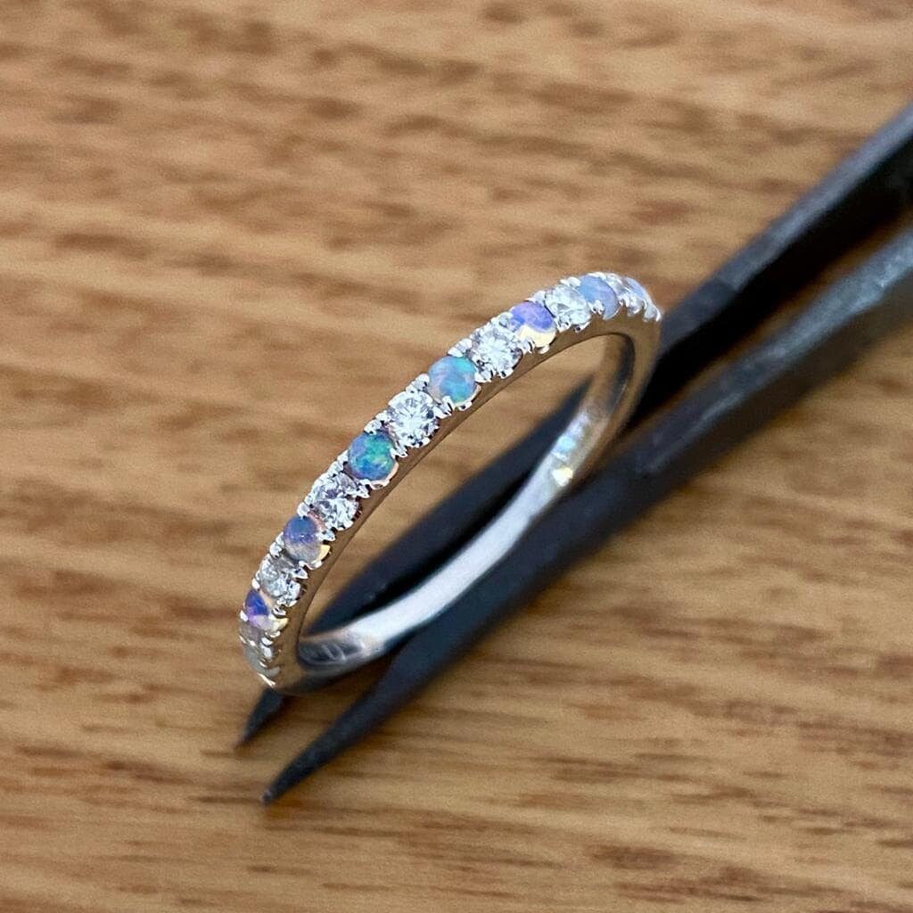 Opal And Diamond Ring Set In 18k Gold