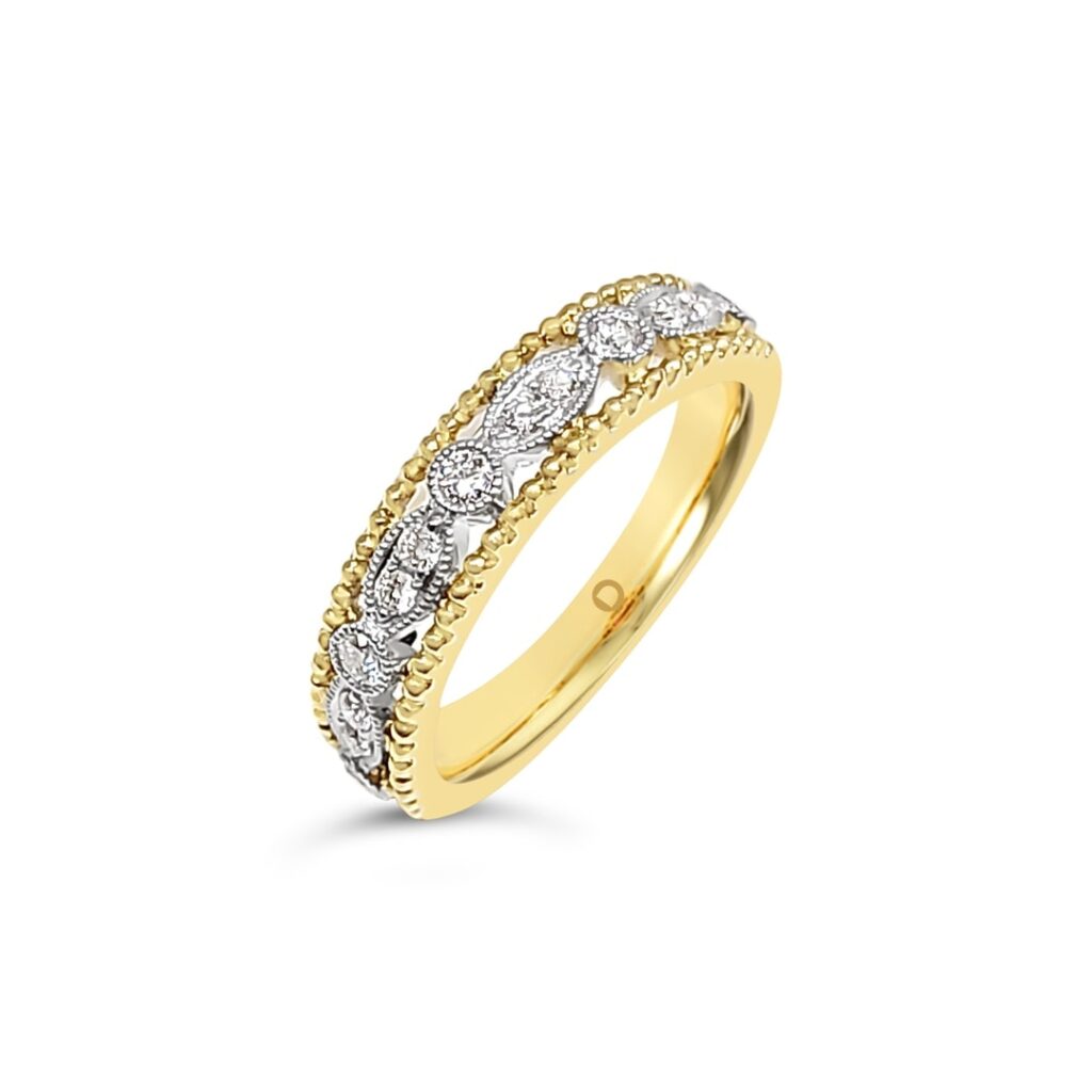 18k Gold Diamond Band