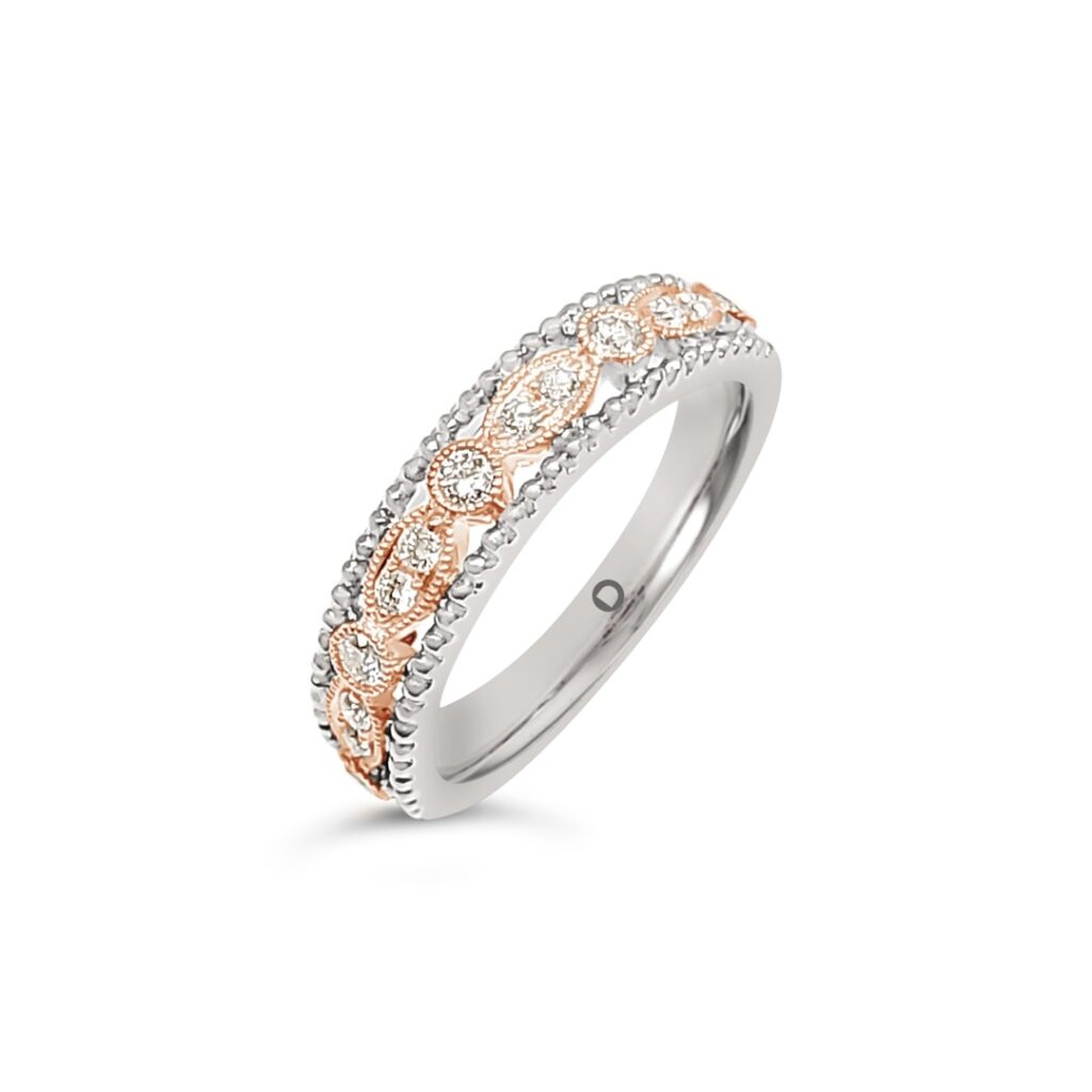 18k Gold Diamond Band