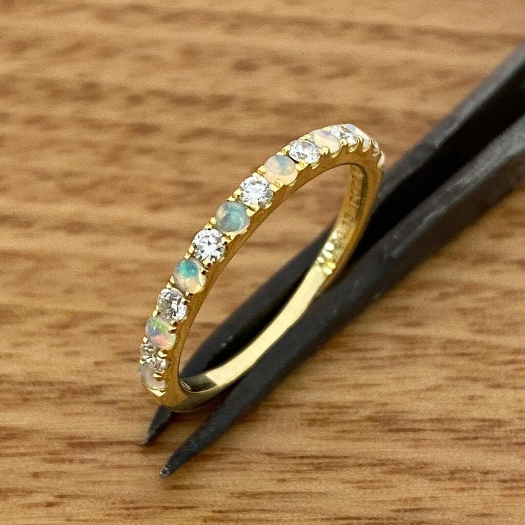 Opal And Diamond Ring Set In 18k Gold