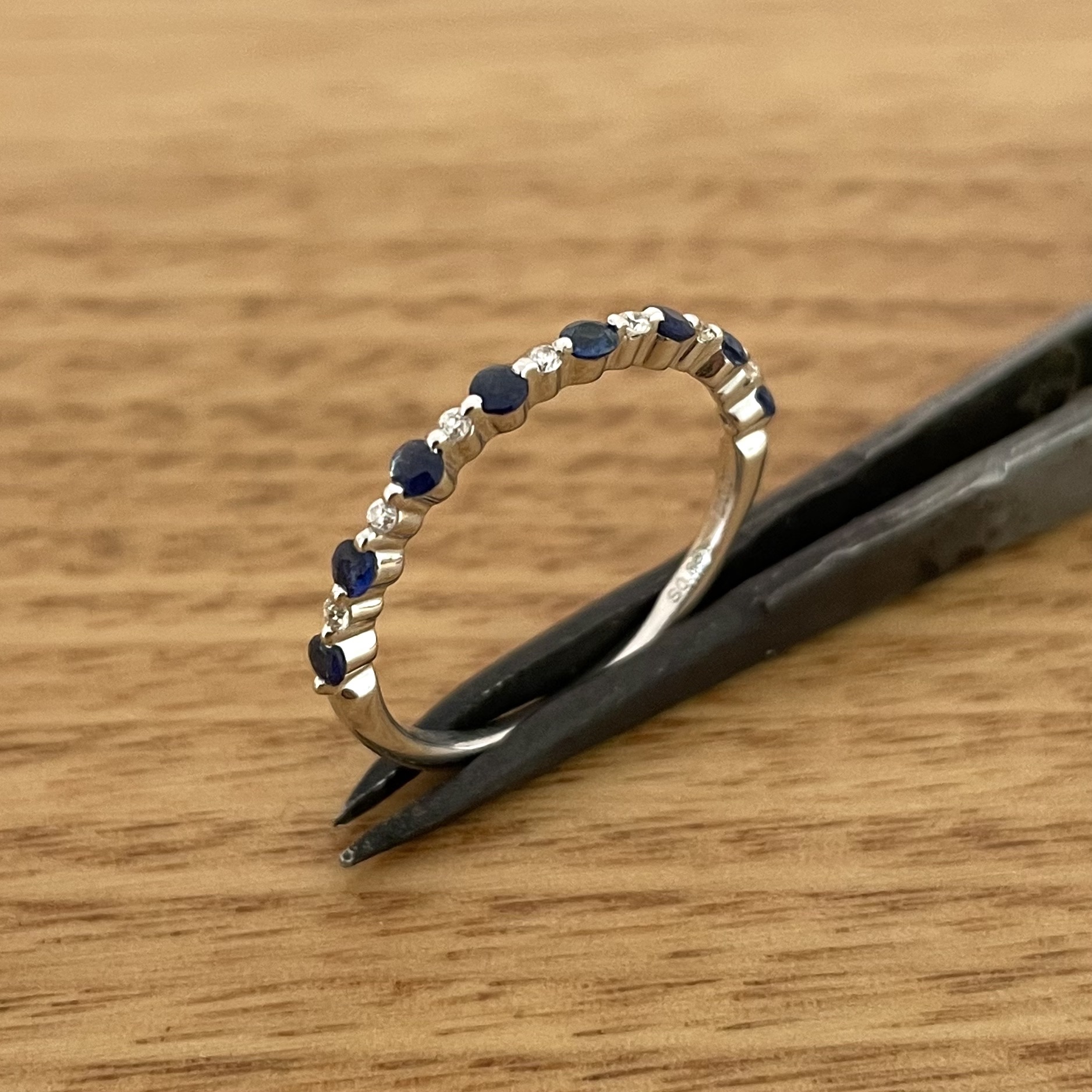 Diamond wedding band