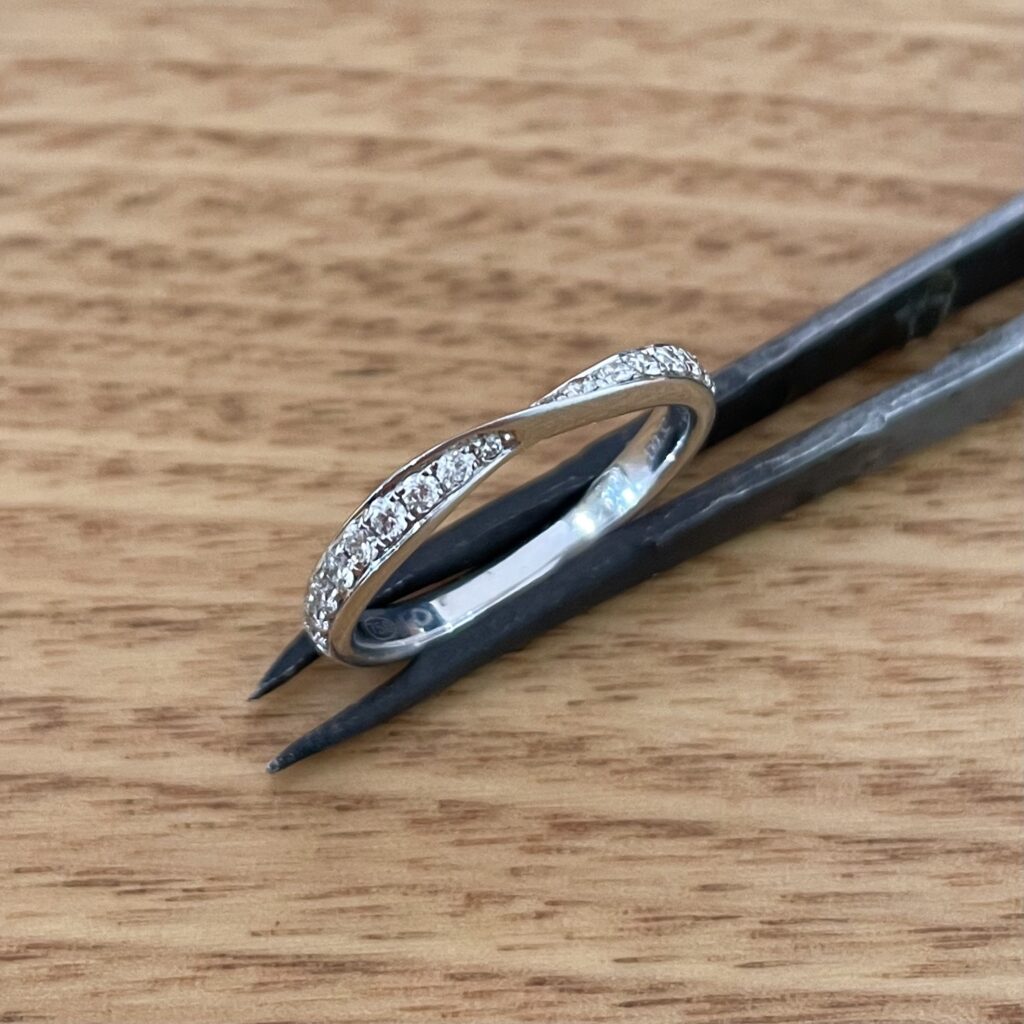 Diamond wedding band