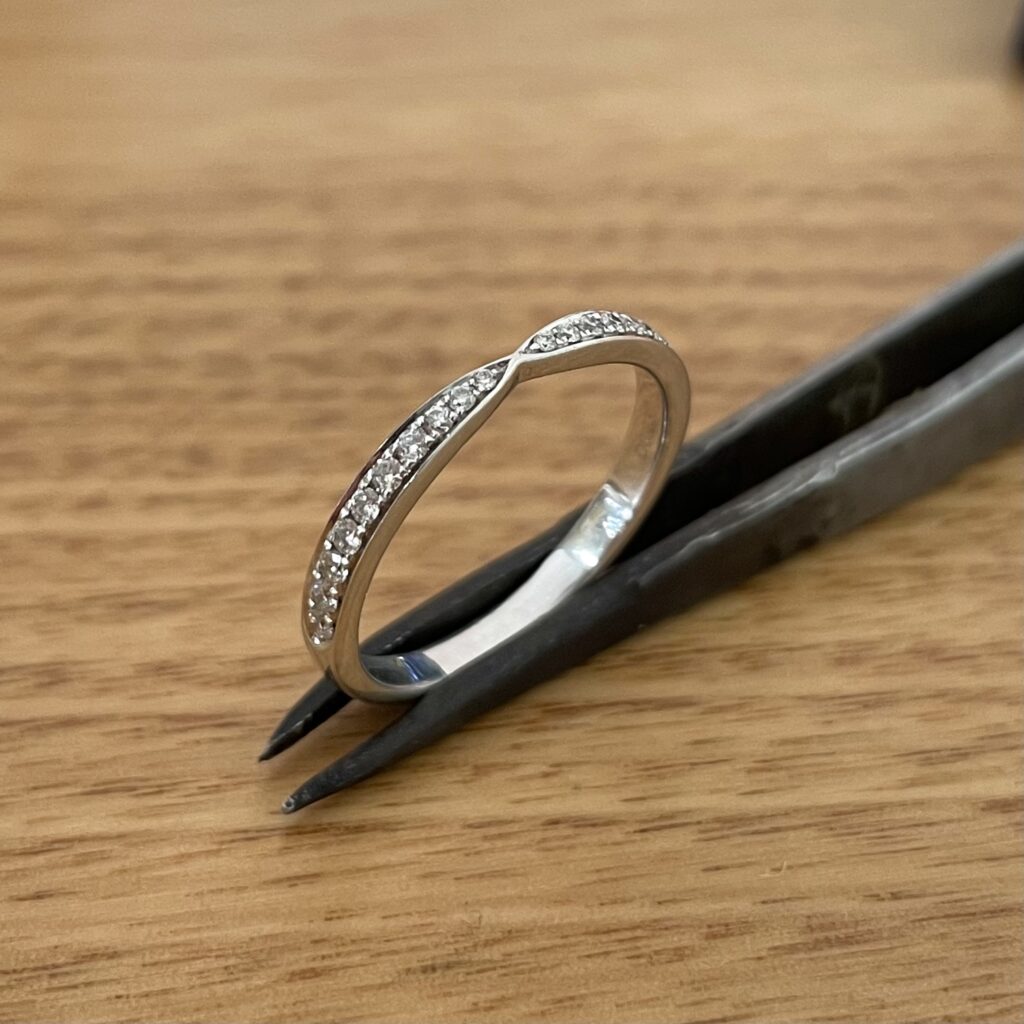 Diamond wedding band