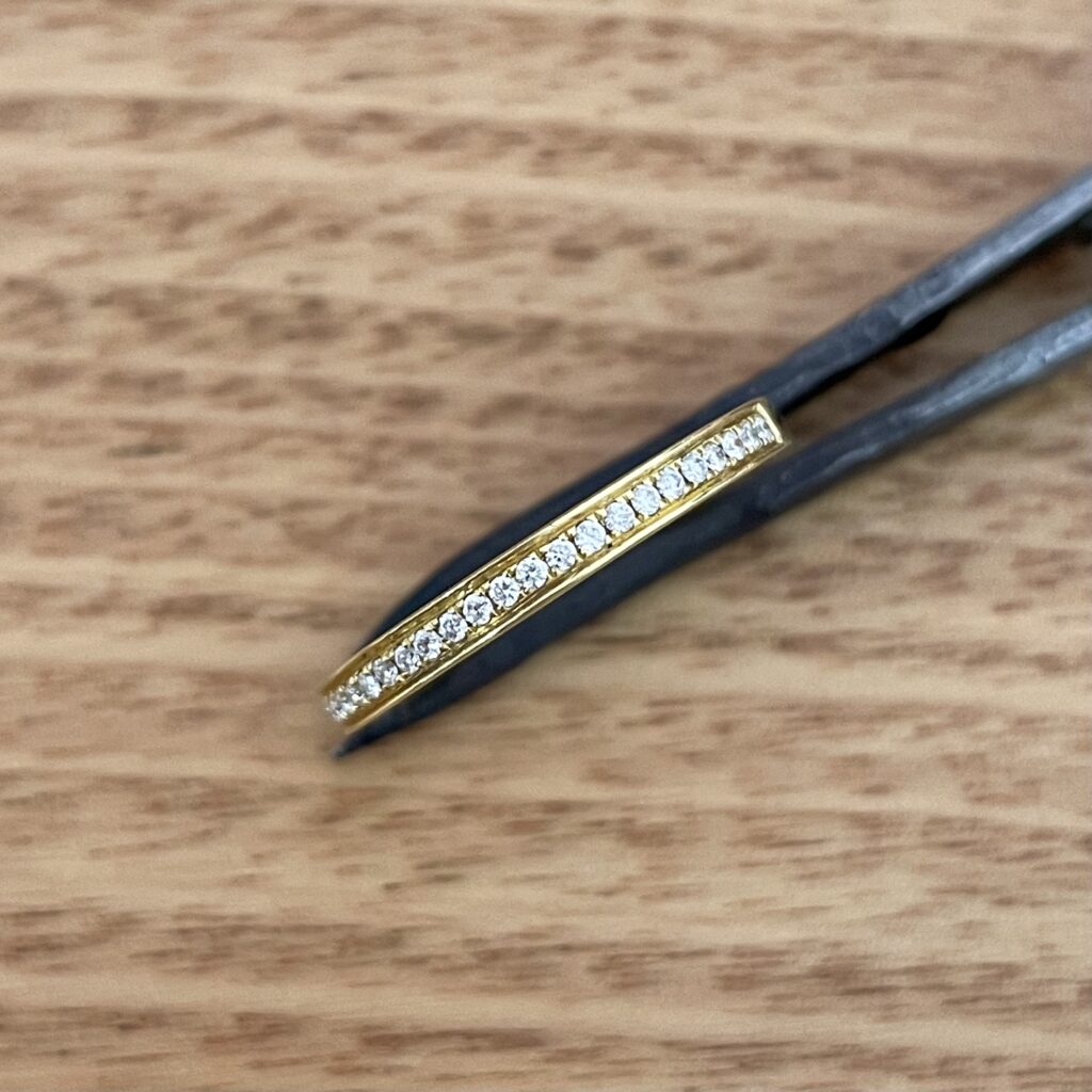 Diamond wedding band