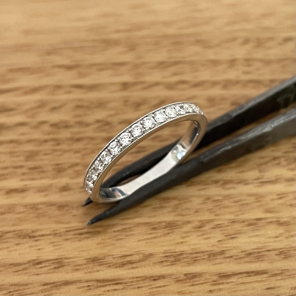 Diamond wedding band
