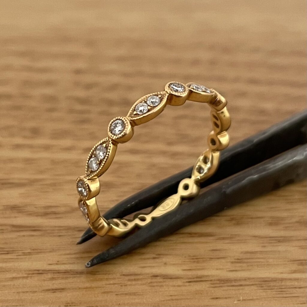 Diamond wedding band