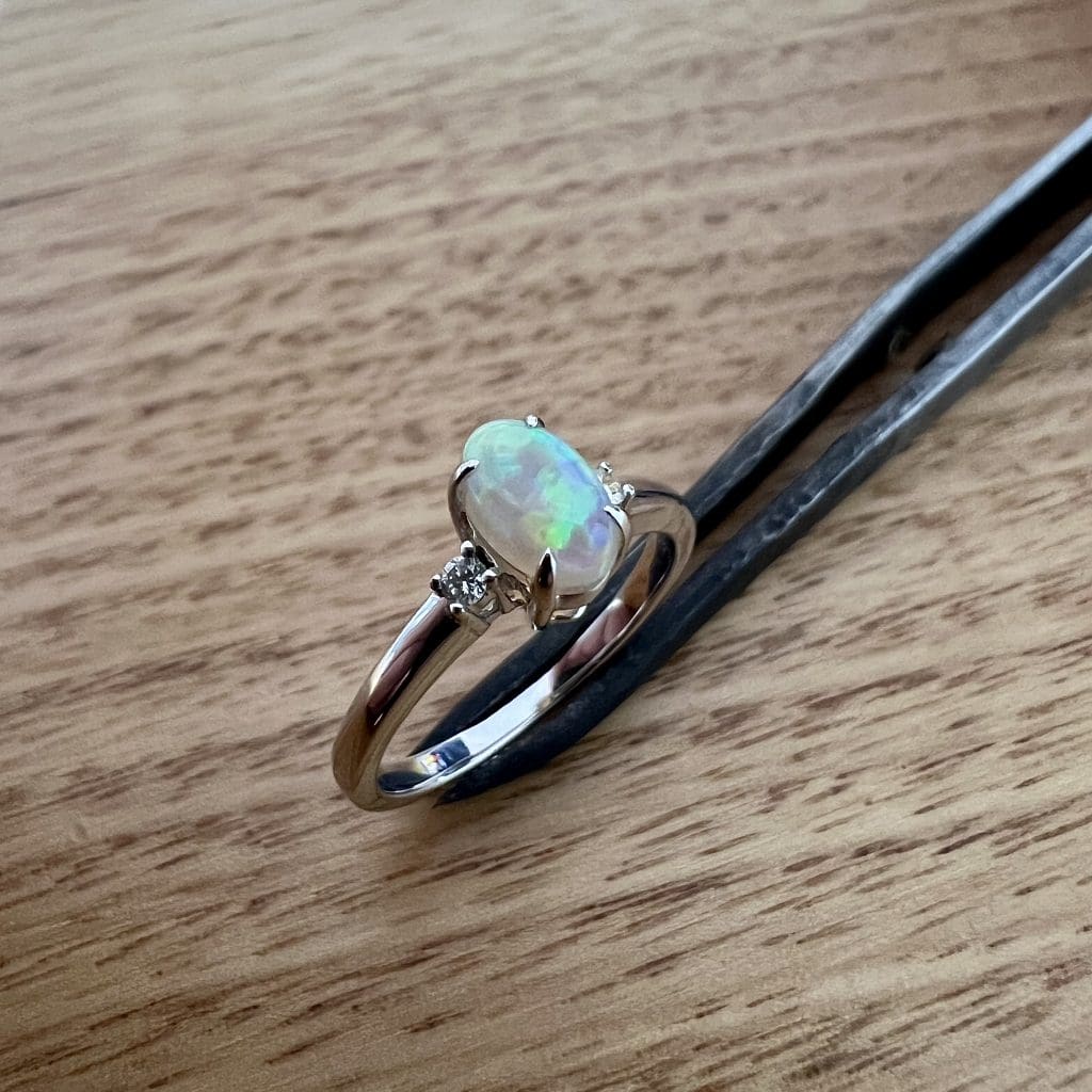 18K Gold Solid Crystal Opal & Diamond Ring 21045