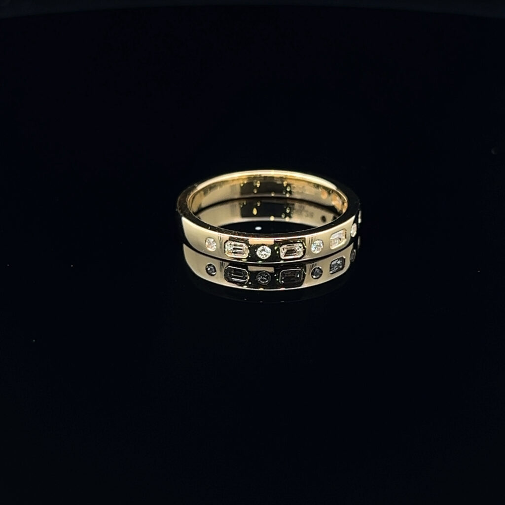 18K Yellow Gold Diamond Wedding Band 918214